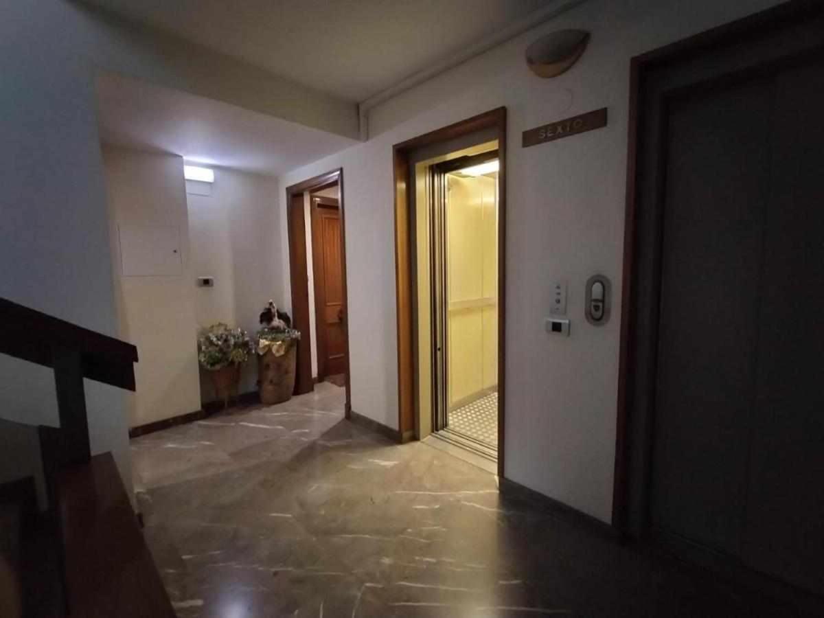 Apartamenticos Plaza Del Pilar III Сарагоса Екстериор снимка